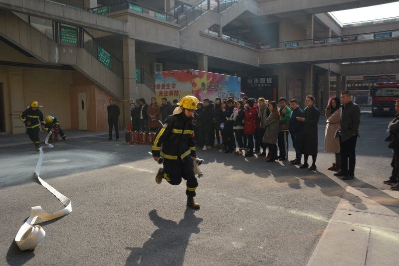 龍游國(guó)際建材城開展消防安全培訓(xùn)
