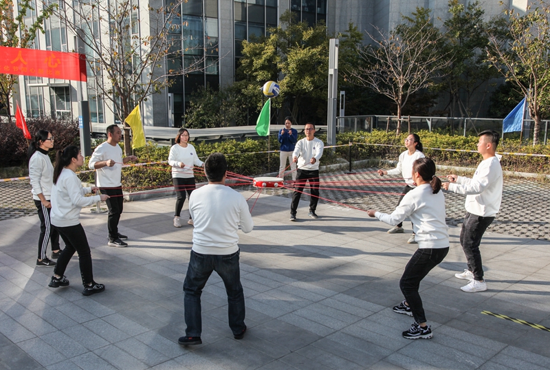 1637228118692670.jpg 4-明日控股圓夢隊_副本.jpg