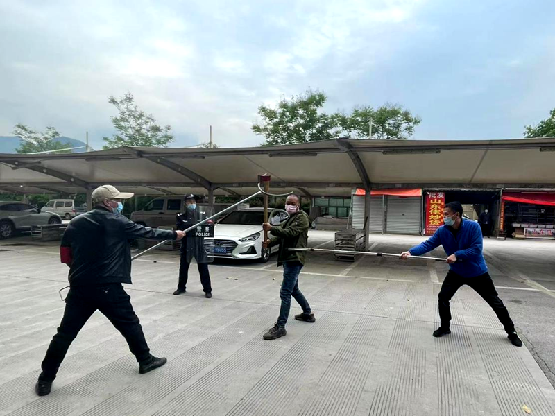 浦江農(nóng)批市場(chǎng)開(kāi)展消防安全、防恐防暴專(zhuān)項(xiàng)演練