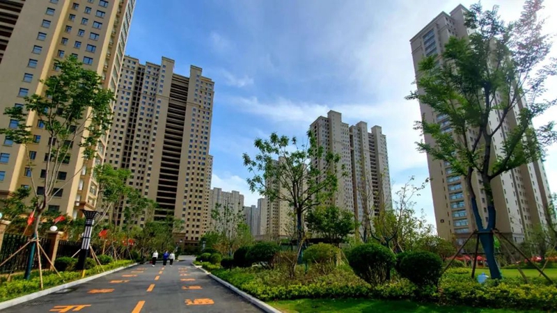 華悅物業(yè)在管的多個(gè)小區(qū)獲市級(jí)&ldquo;園林式居住區(qū)&rdquo;稱號(hào)