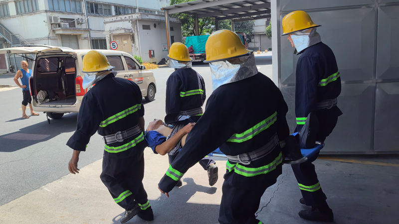 新光公司開展高溫防暑應急演練
